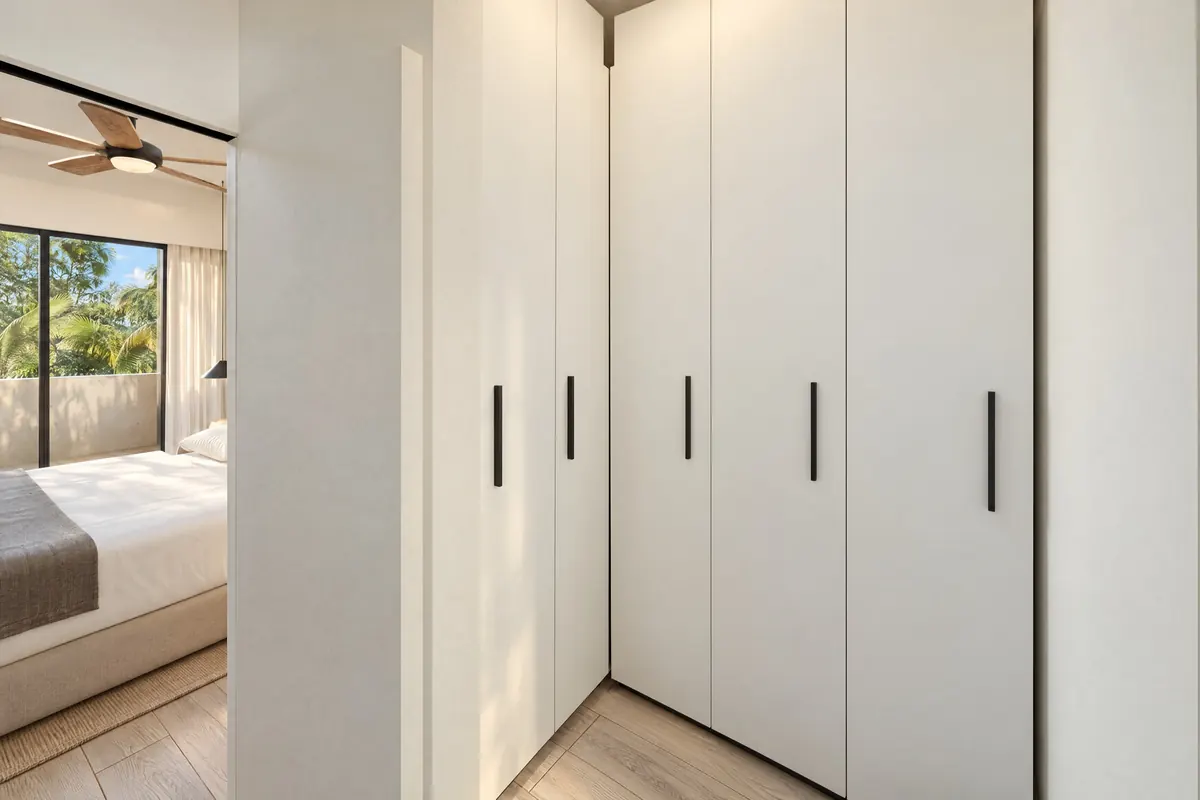 Walk-in closet, Orchid apartment, Ocean Tree Residences, Sosúa